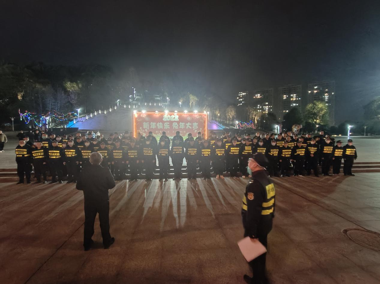 双清城管：除夕夜禁燃烟花爆竹专项行动_邵阳头条网