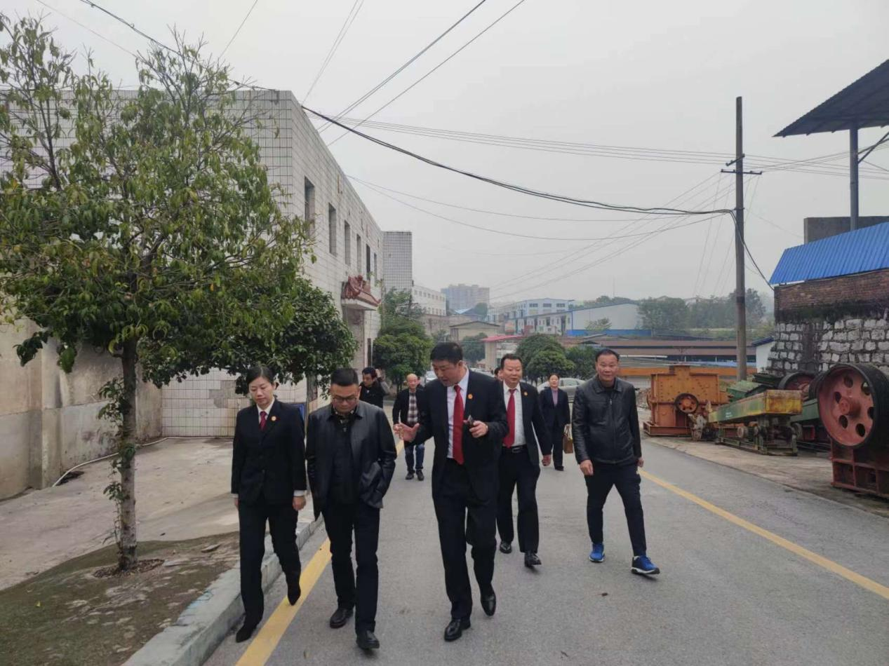双清区：暖心执行 助力40余名农民工拿回辛苦钱_邵阳头条网