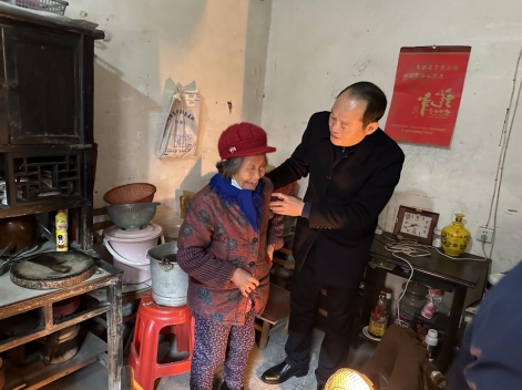 岁寒情暖：双清区领导走访困难群众_邵阳头条网