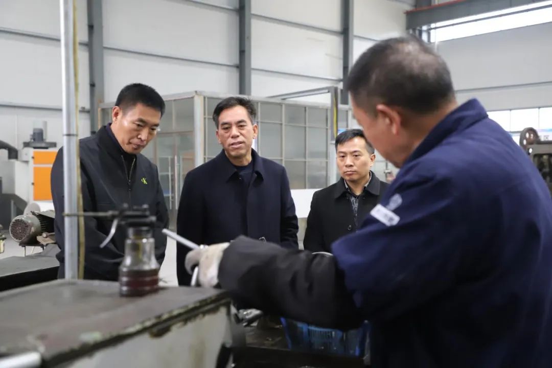 看现场，谈合作，谋发展，辽宁华戎装备来双清区商务考察洽谈_邵阳头条网