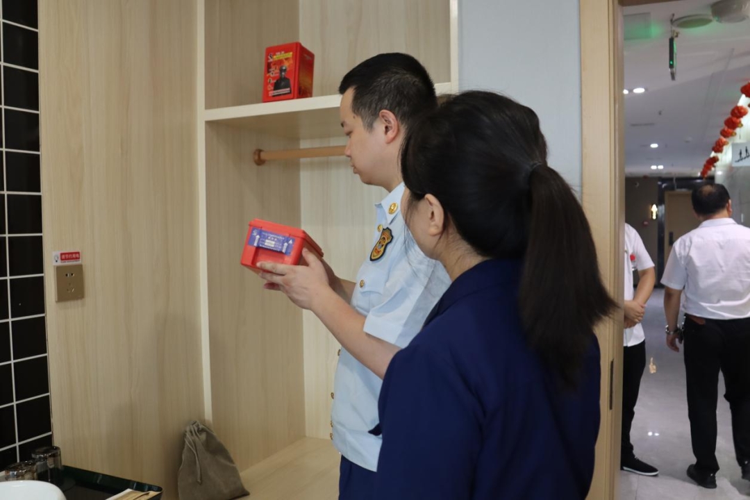 筑牢安全防线|双清区开展高层建筑消防安全检查_邵阳头条网