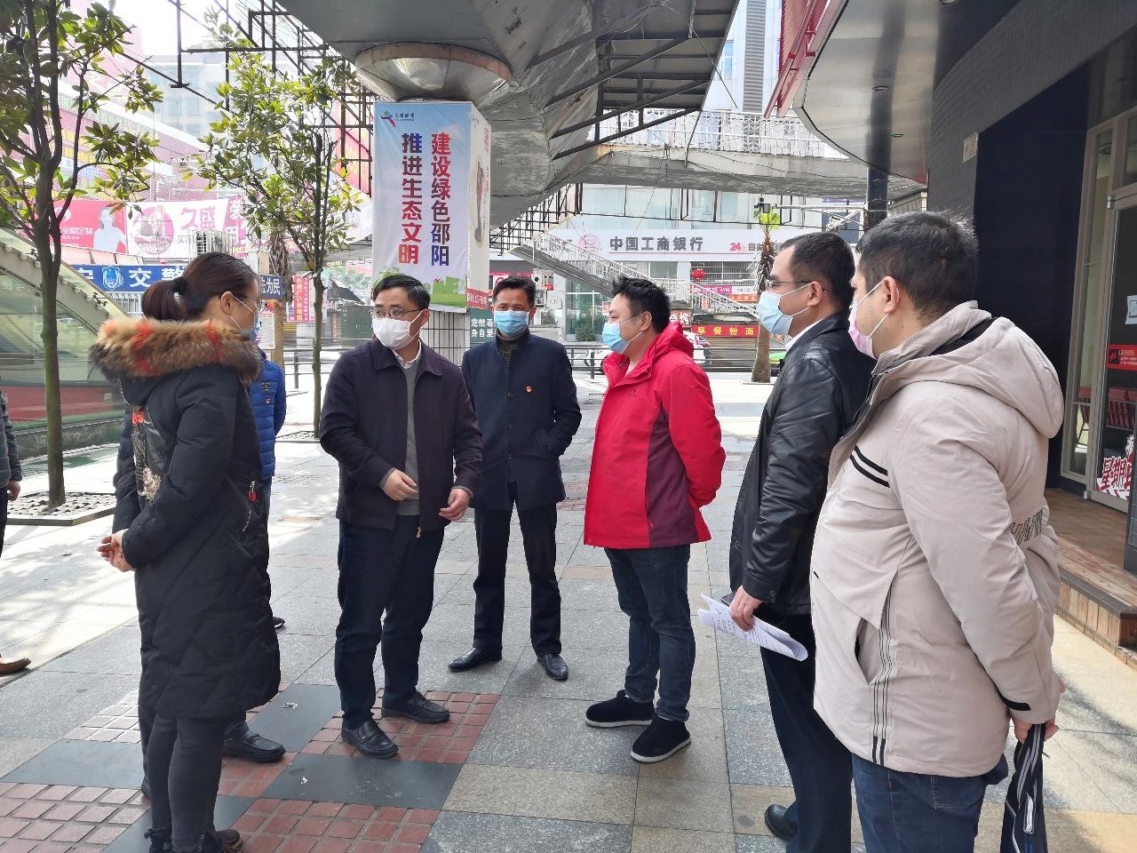 疫情当前双清区严把商贸企业复工复产关