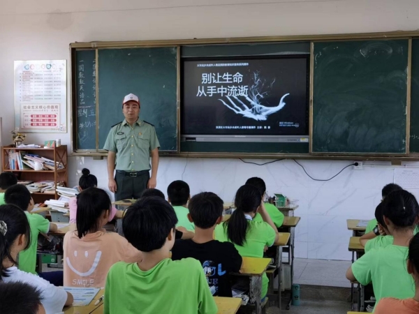 双清区火车站乡开展禁毒宣传月——“6.27”未成年人毒品预防教育宣传活动_邵阳头条网