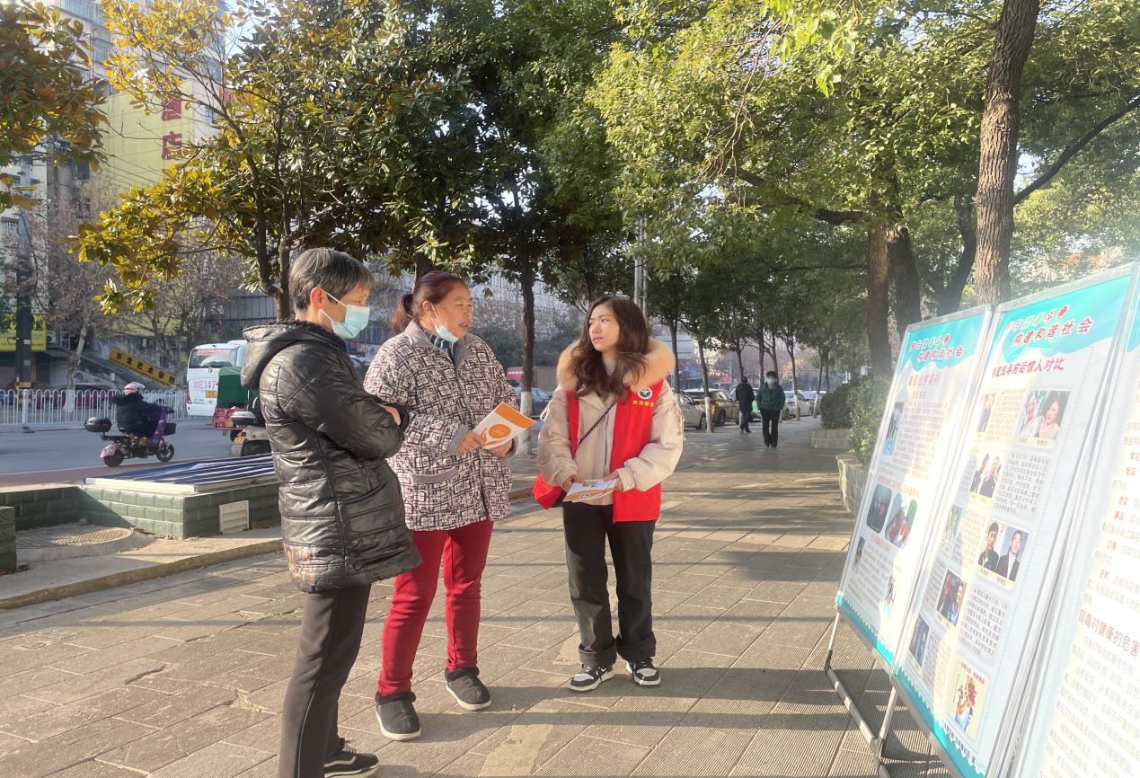 龙须塘街道开展禁毒反电诈宣传活动_邵阳头条网