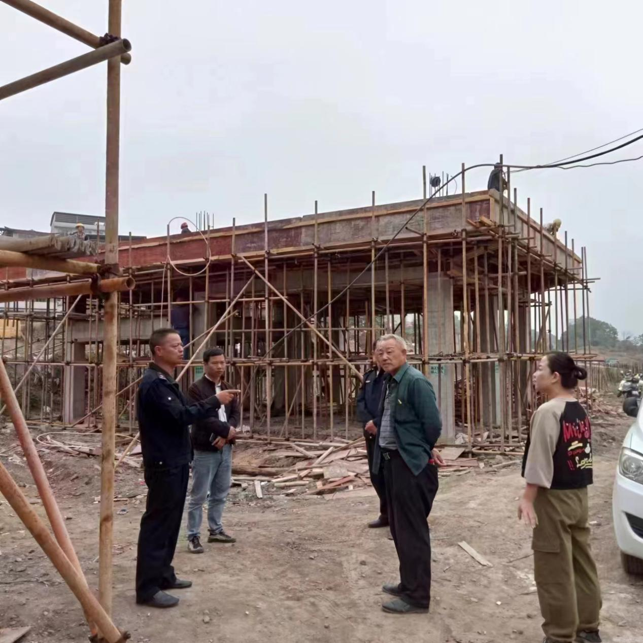 石桥街道在两节期间开展违建巡查整治工作_邵阳头条网
