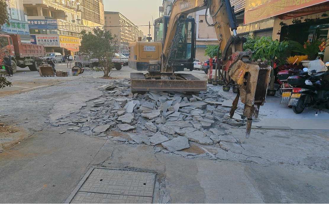 兴隆街道开展拆除乱搭乱建行动_邵阳头条网