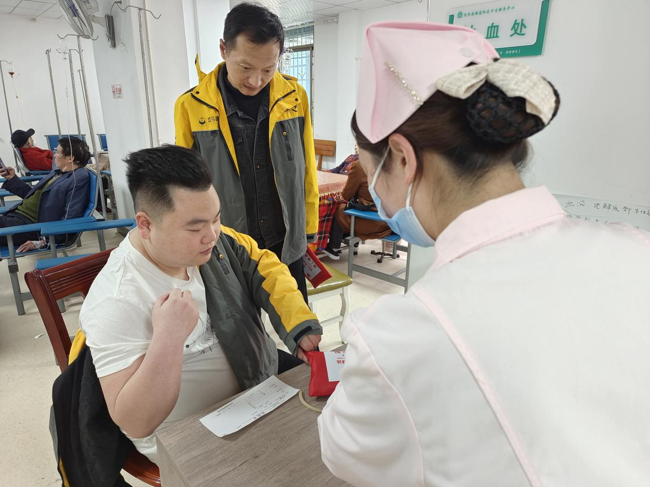 双清区汽车站街道：提升两新组织党建“硬实力” 优化营商环境“软实力”_邵阳头条网