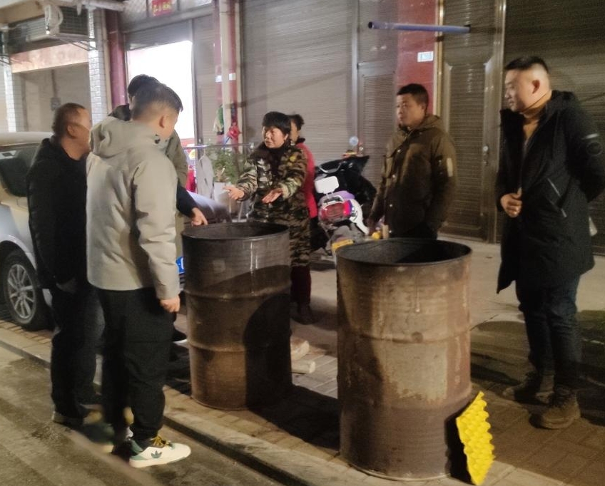 兴隆街道持续推进蓝天保卫战 向露天熏腊制品说不_邵阳头条网