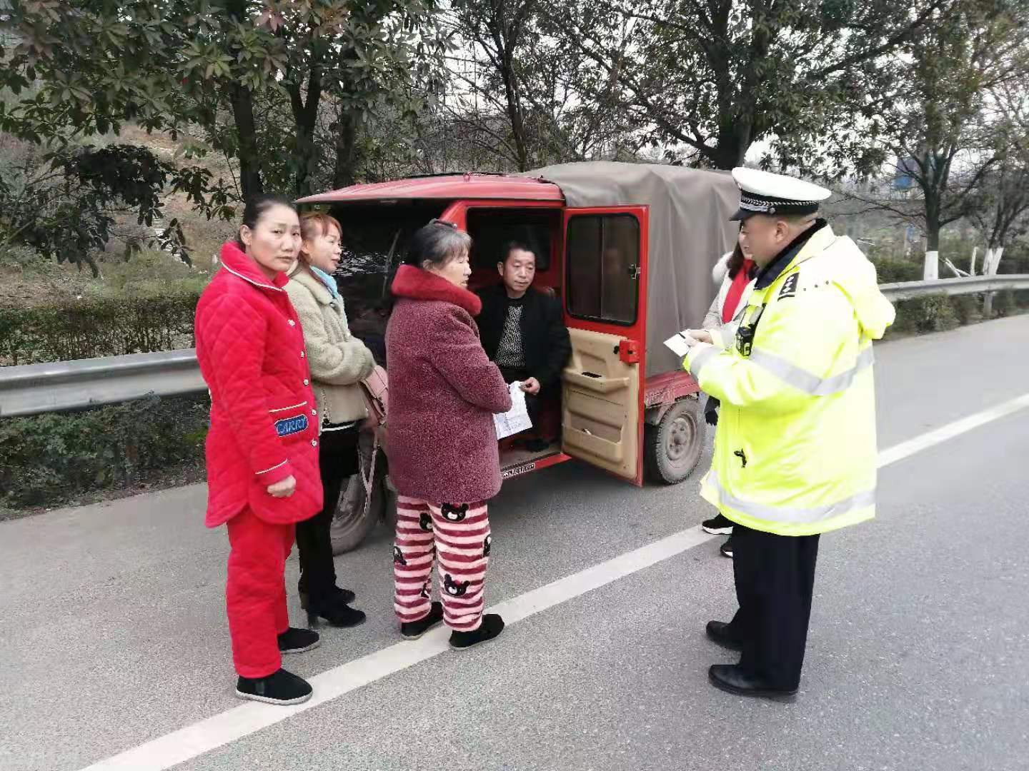 双清区整治交通问题顽瘴痼疾 全力做好疫情防控(图2)