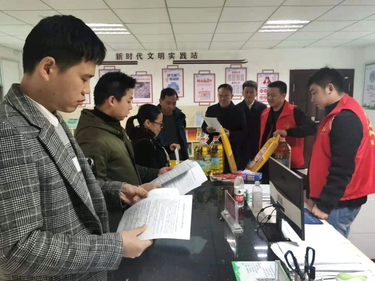 开展禁毒民调“平安关爱”大走访活动 双清区政协在行动(图2)