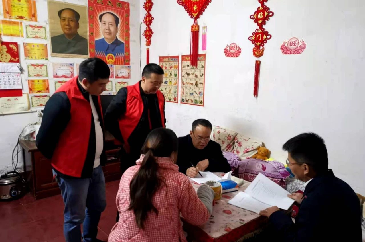 开展禁毒民调“平安关爱”大走访活动 双清区政协在行动(图1)