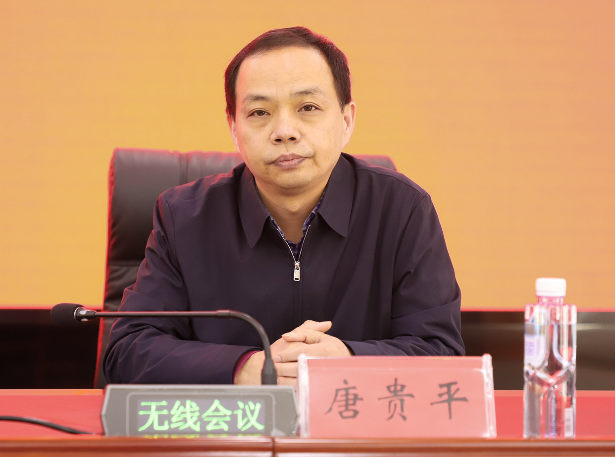 学政法英模  践初心使命  全市政法英模事迹报告宣讲团来双清区宣讲啦(图2)