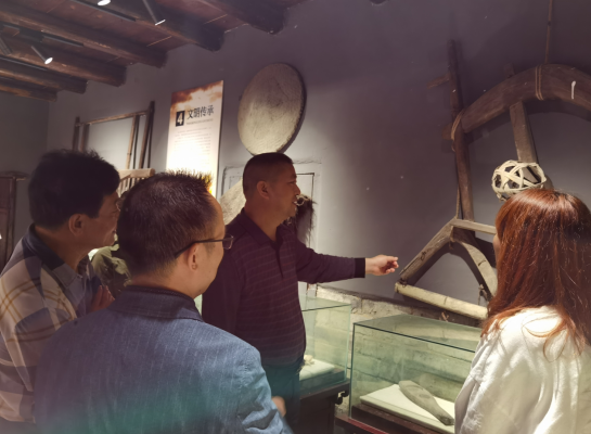 双清区民政局走进红色场馆学史崇德忆初心(图2)