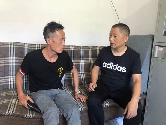 维 稳 “尖 兵” ——记邵阳市双清区政法英模、区委政法委副书记肖力丁(图3)