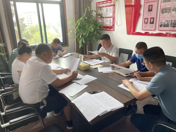 双清区委统战部推进学习贯彻《中国共产党统一战线工作条例》(图1)