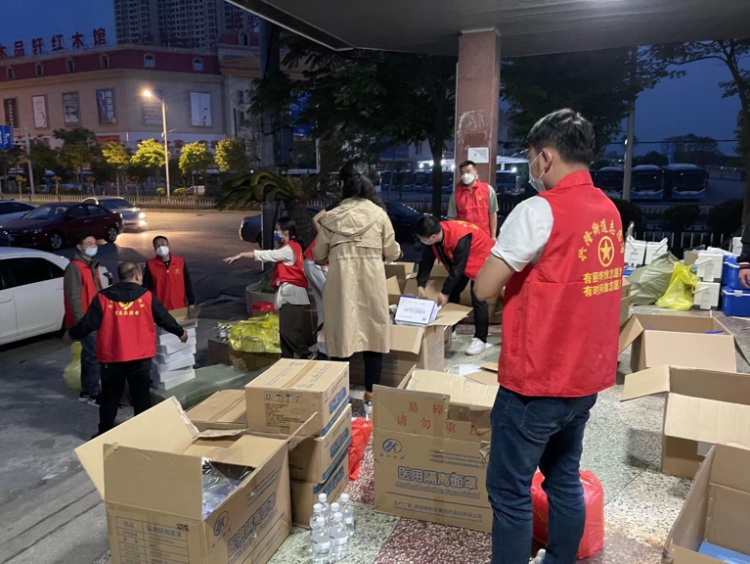 双清区委组织部(党校)党支部：“疫”无反顾 越是艰险越向前(图2)