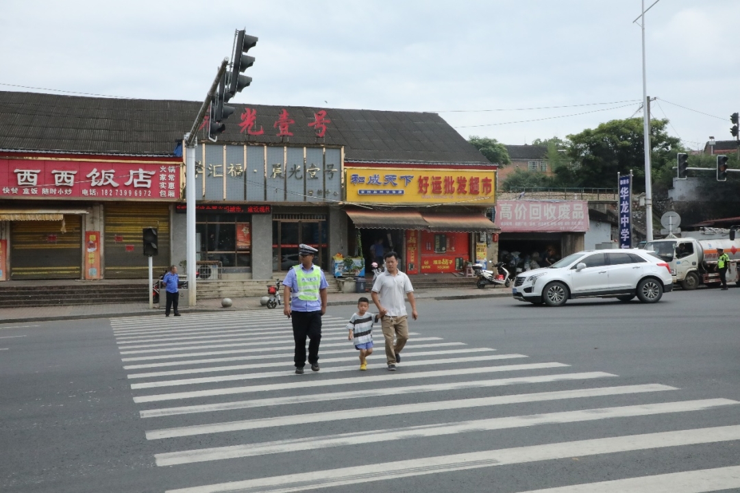 双清区开展交通问题顽瘴痼疾集中整治行动(图1)