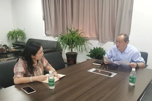 双清区法院:走访人大代表 开展上门“送法”活动(图3)
