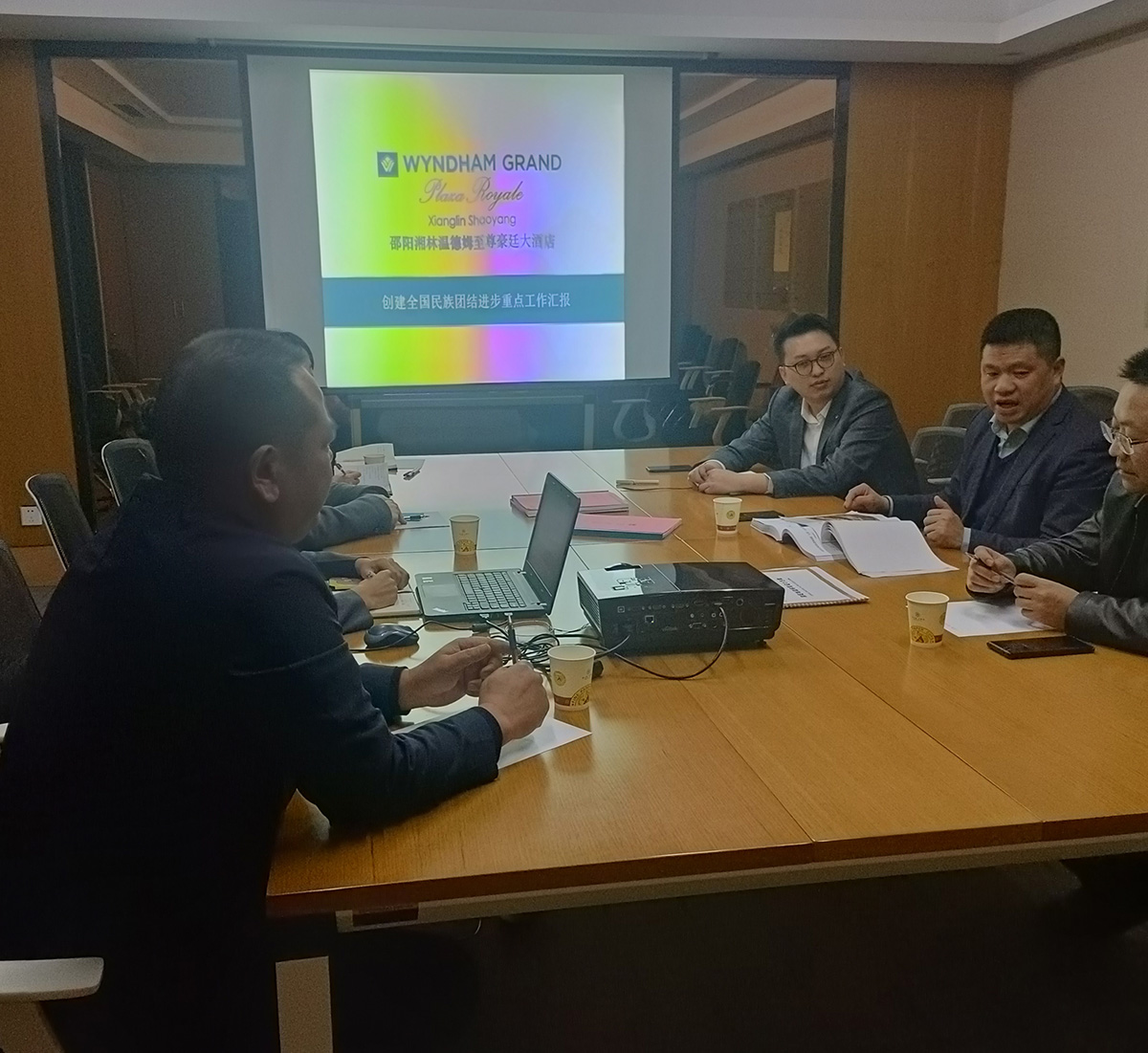 双清区领导带队到企业指导民族团结进步示范点创建工作(图1)