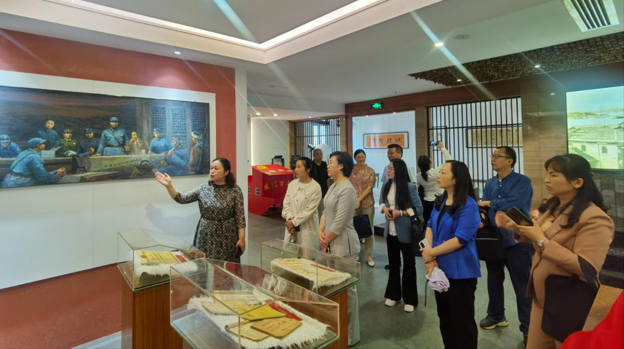 双清区政协赴湘潭市岳塘区进行教育高质量发展专项调研(图1)