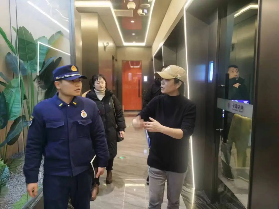 双清区开展春节前文化市场安全生产联合专项检查(图2)