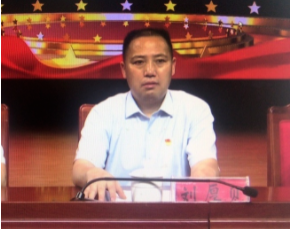 双清区隆重表彰优秀共产党员、优秀党务工作者和先进基层党组织(图4)