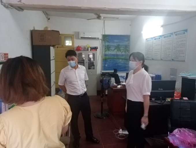 坚决阻断疫情传播链条 曾秦伟、江韬等“四不两直”督导疫情防控工作(图3)