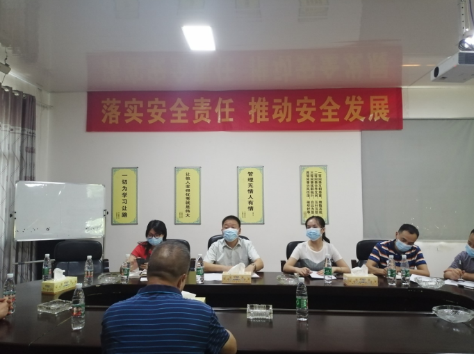 坚决阻断疫情传播链条 曾秦伟、江韬等“四不两直”督导疫情防控工作(图2)