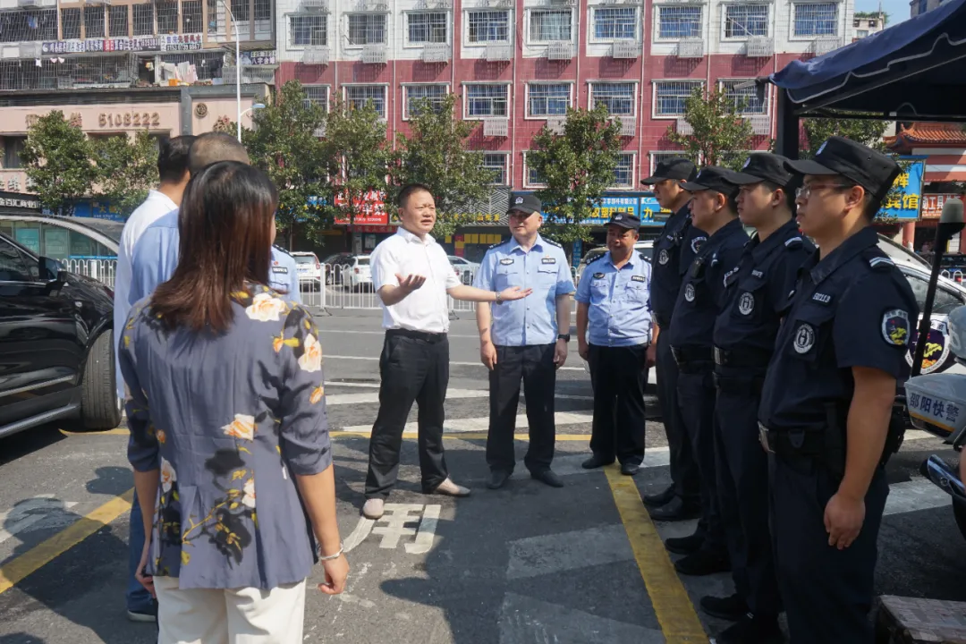 国庆日，双清区委书记曾秦伟直奔基层(图3)