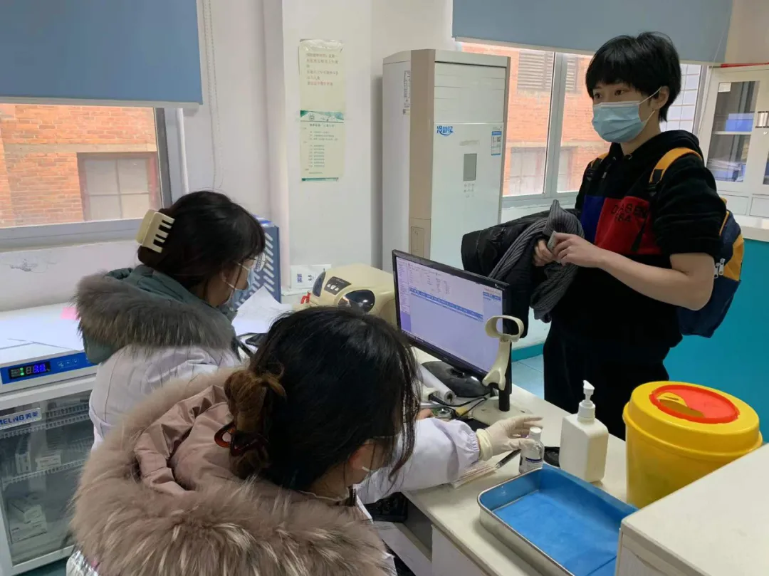 双清区委书记曾秦伟接种疫苗“加强针”，要求既有“速度”更有“温度”(图3)