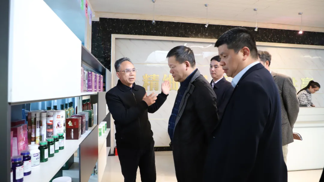 双清区委书记曾秦伟走访企业谈合作，助力乡村振兴(图2)