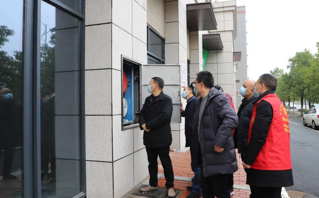 双清区委书记曾秦伟周末率队检查创文、疫情防控、安全生产工作(图2)