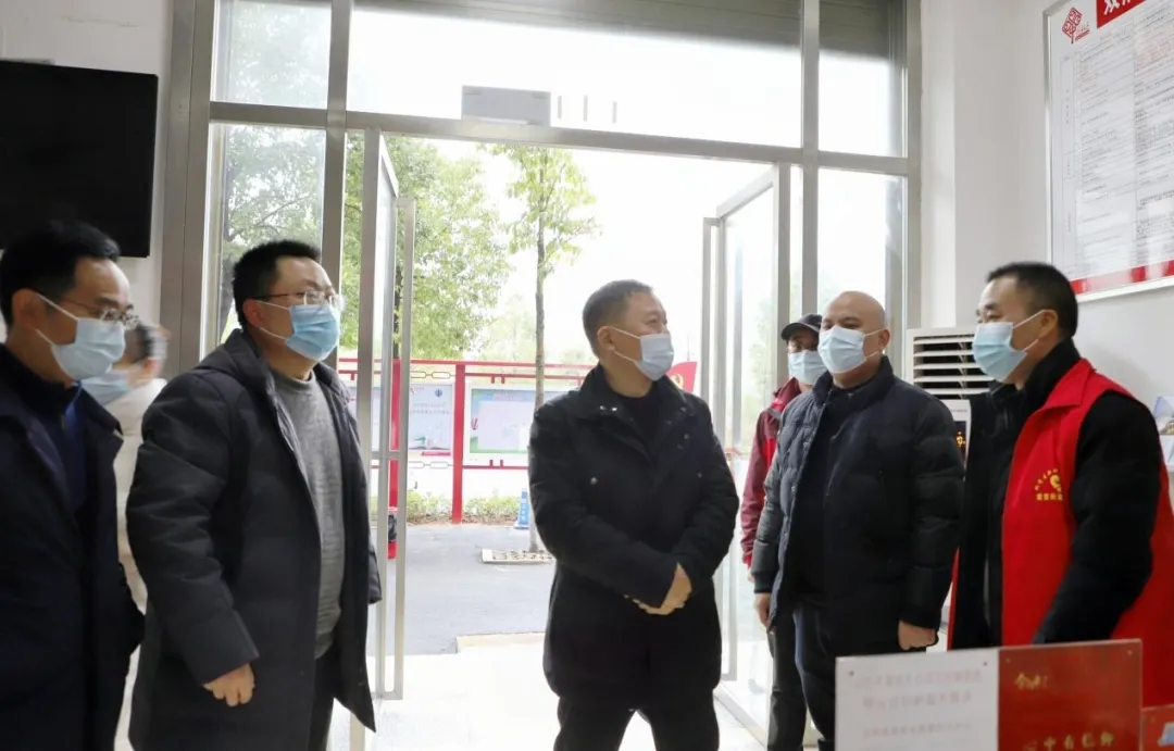 双清区委书记曾秦伟周末率队检查创文、疫情防控、安全生产工作(图1)