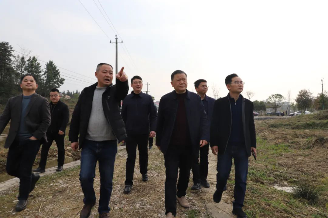 曾秦伟到姚喆故居调研红色文化生态旅游发展助力乡村振兴、文明创建等工作(图1)