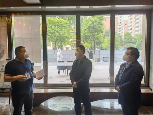市委领导督导检查双清区集中隔离点疫情防控工作(图3)