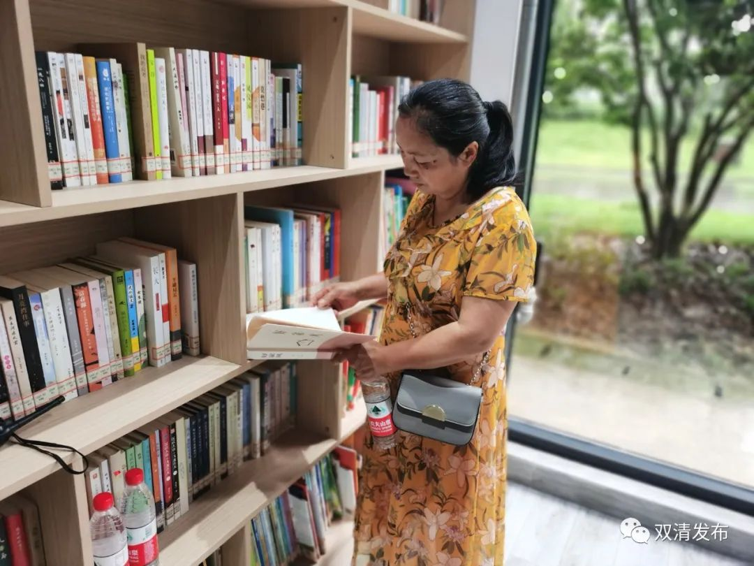 双清区首家小区24小时自助图书馆开馆(图3)