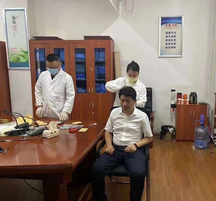 “亮剪”!双清区全面开展公职人员毛发检测，坚决筑牢禁毒防线(图2)
