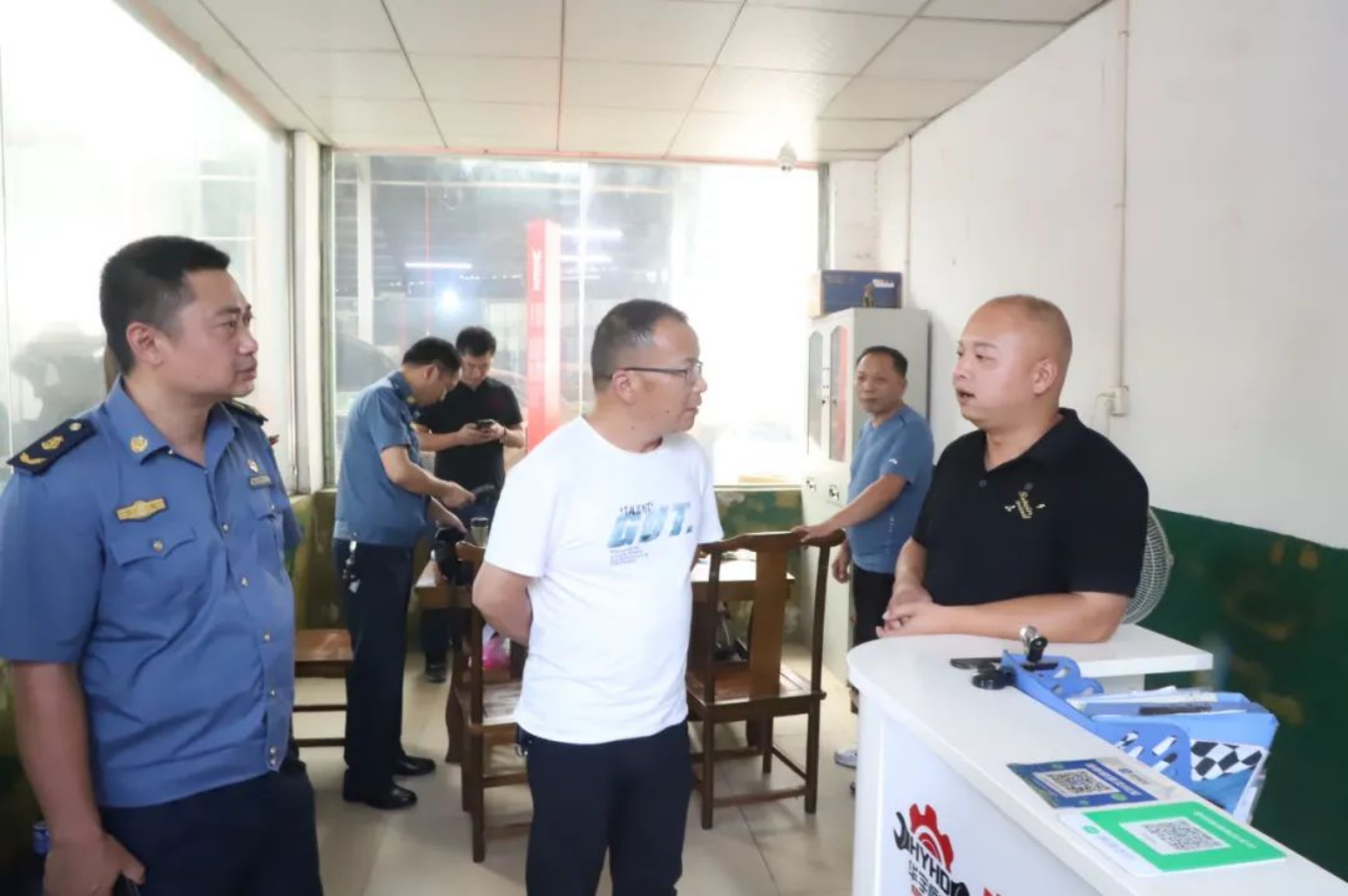双清区对辖区汽车维修企业开展安全生产督导检查行动(图2)