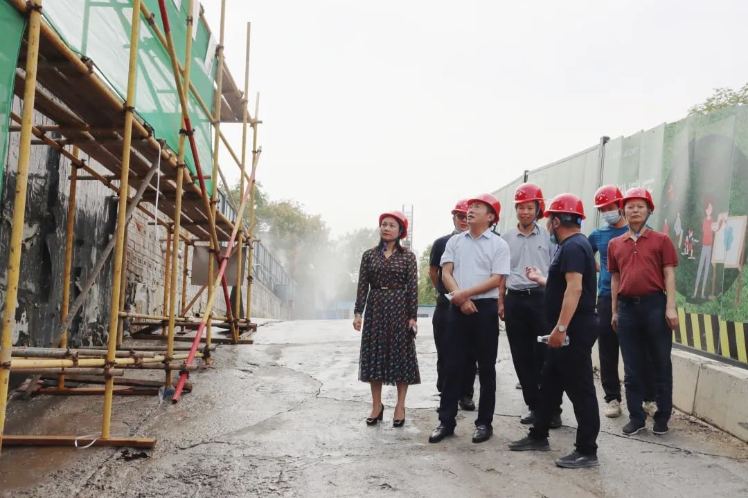 区委书记赵逢春带队督导企业安全生产工作(图1)