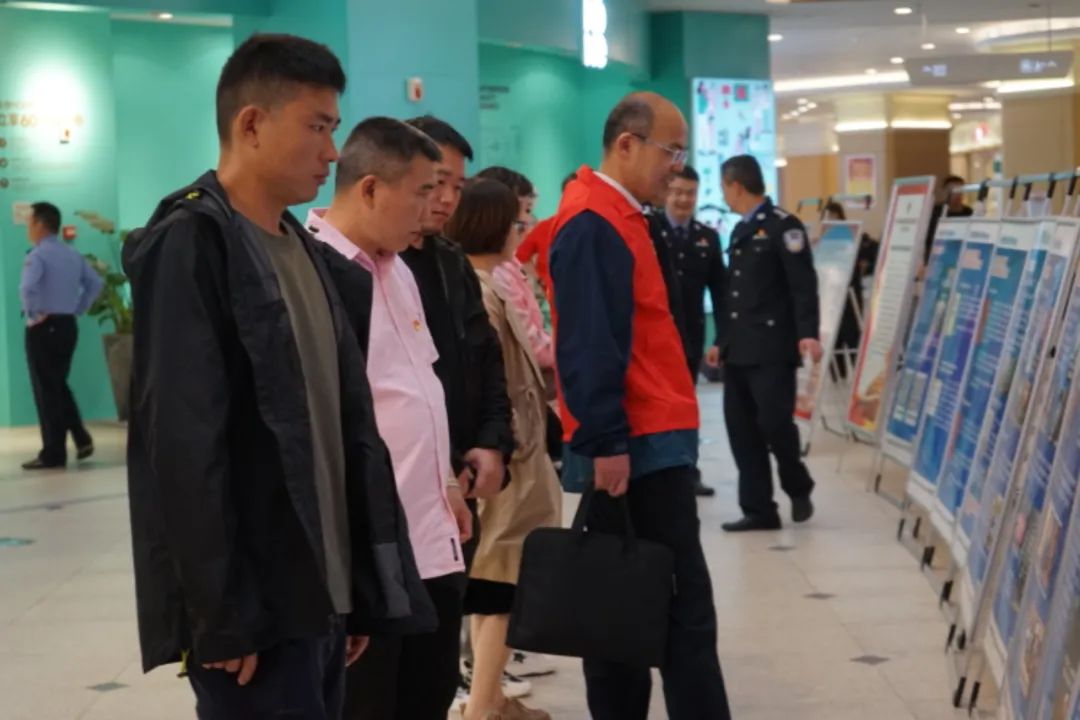 双清区开展“4·15”全民国家安全教育日宣展活动(图1)