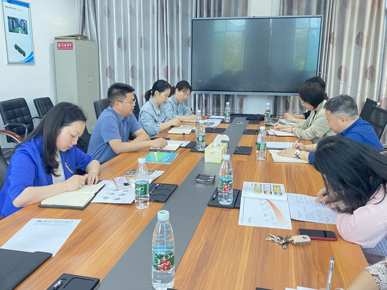 区领导带队调研非公党建和人才工作(图1)