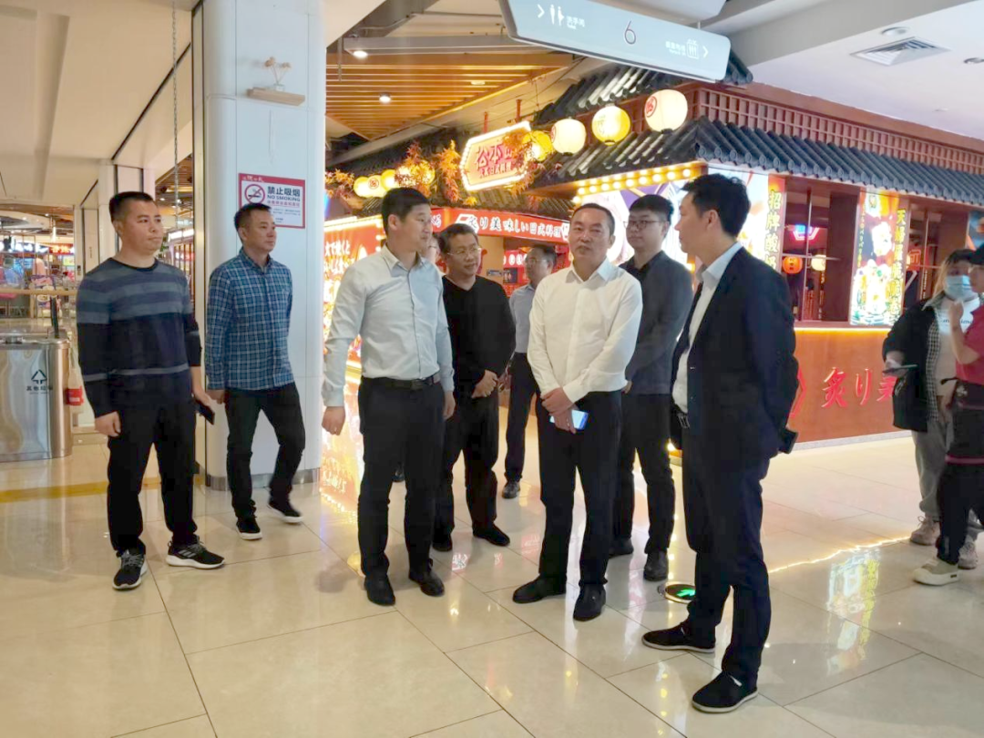 区委书记赵逢春：落实“两个责任”督导，确保“舌尖上的安全”(图1)