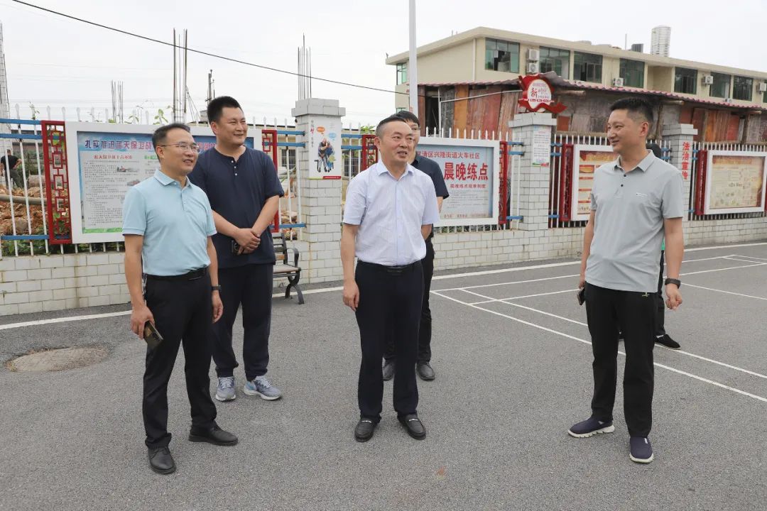 一鼓作气、全力攻坚，双清区委书记赵逢春督导检查创文工作(图2)